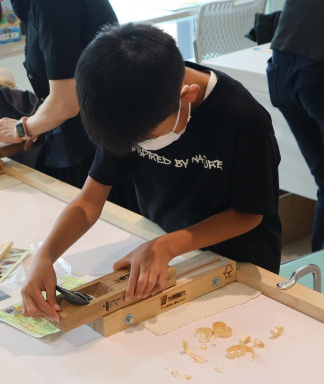 【マイ箸づくり】かんなを使って自分だけのオリジナル「マイ箸」を作ろう!(出展:九州電力/九州電力送配電)