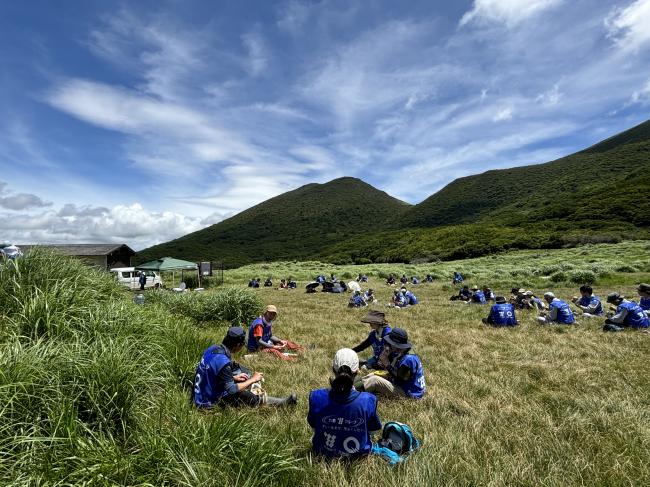 参加者の皆さまは湿原のキャンプ場周辺でお弁当を楽しみました(^^ゞ