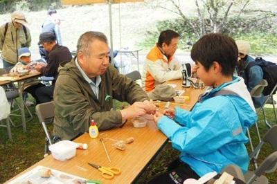 まわすとセミの声が聞こえる不思議なおもちゃ