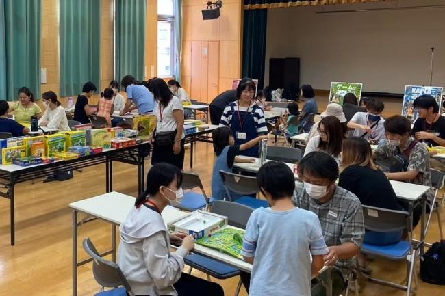小さいお子さんもご家族で一緒に楽しめます